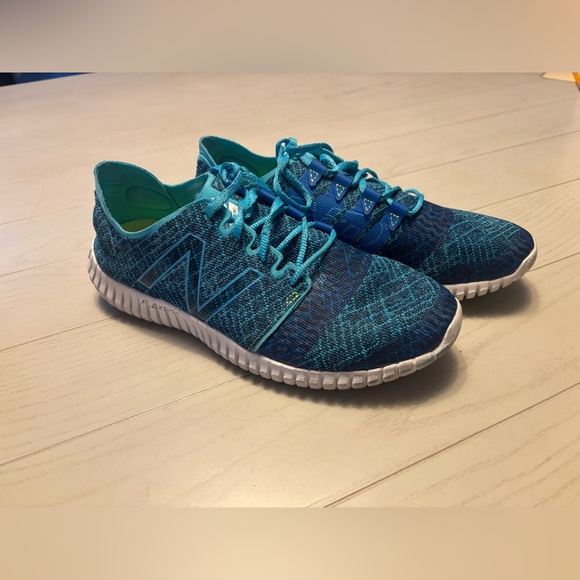 New Balance Shoes - New Balance size 9 women’s Flexonic 730 running shoe